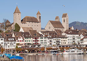 Schloss Rapperswil vom See as